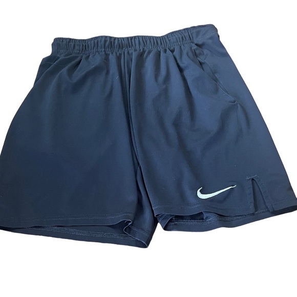 Men’s• Nike • Black • Shorts - Picture 2 of 4